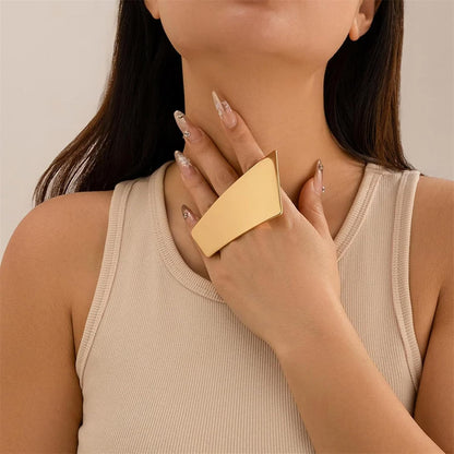 Valencia Aurelia Statement Ring