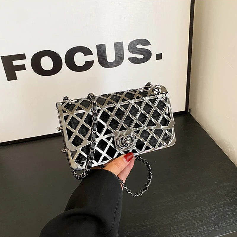 The new style metal small square bag lady hollow personality evening messenger bag all-in-one chain bag