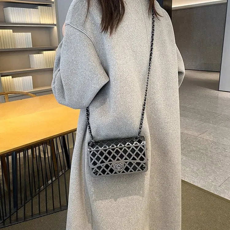 The new style metal small square bag lady hollow personality evening messenger bag all-in-one chain bag