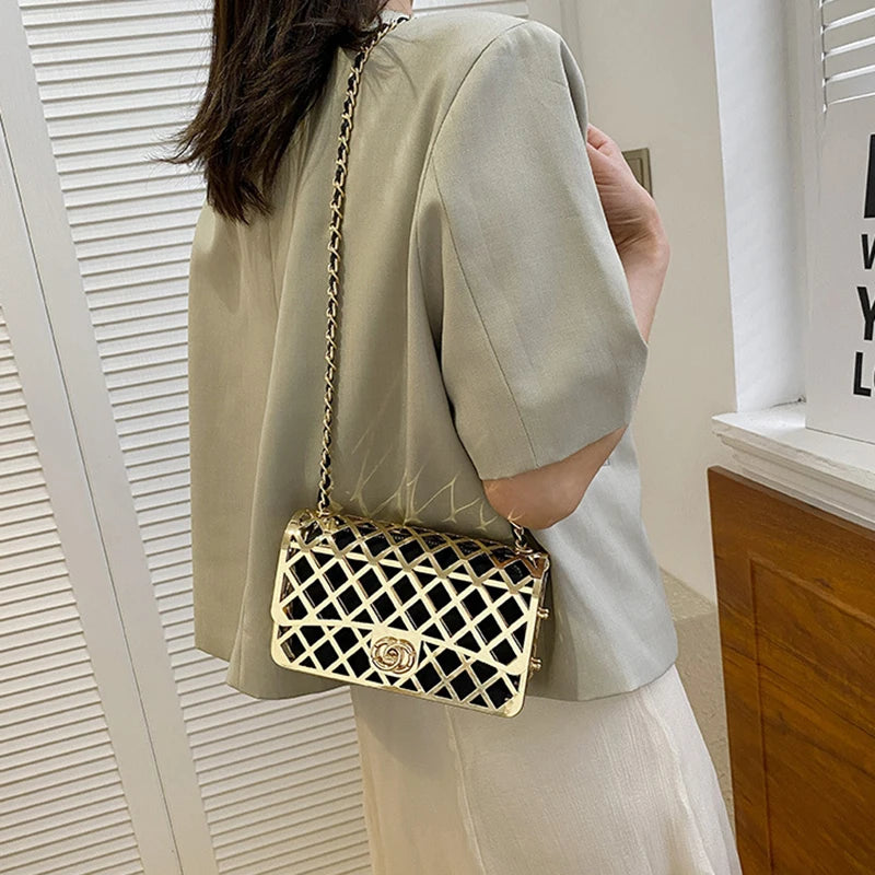 The new style metal small square bag lady hollow personality evening messenger bag all-in-one chain bag